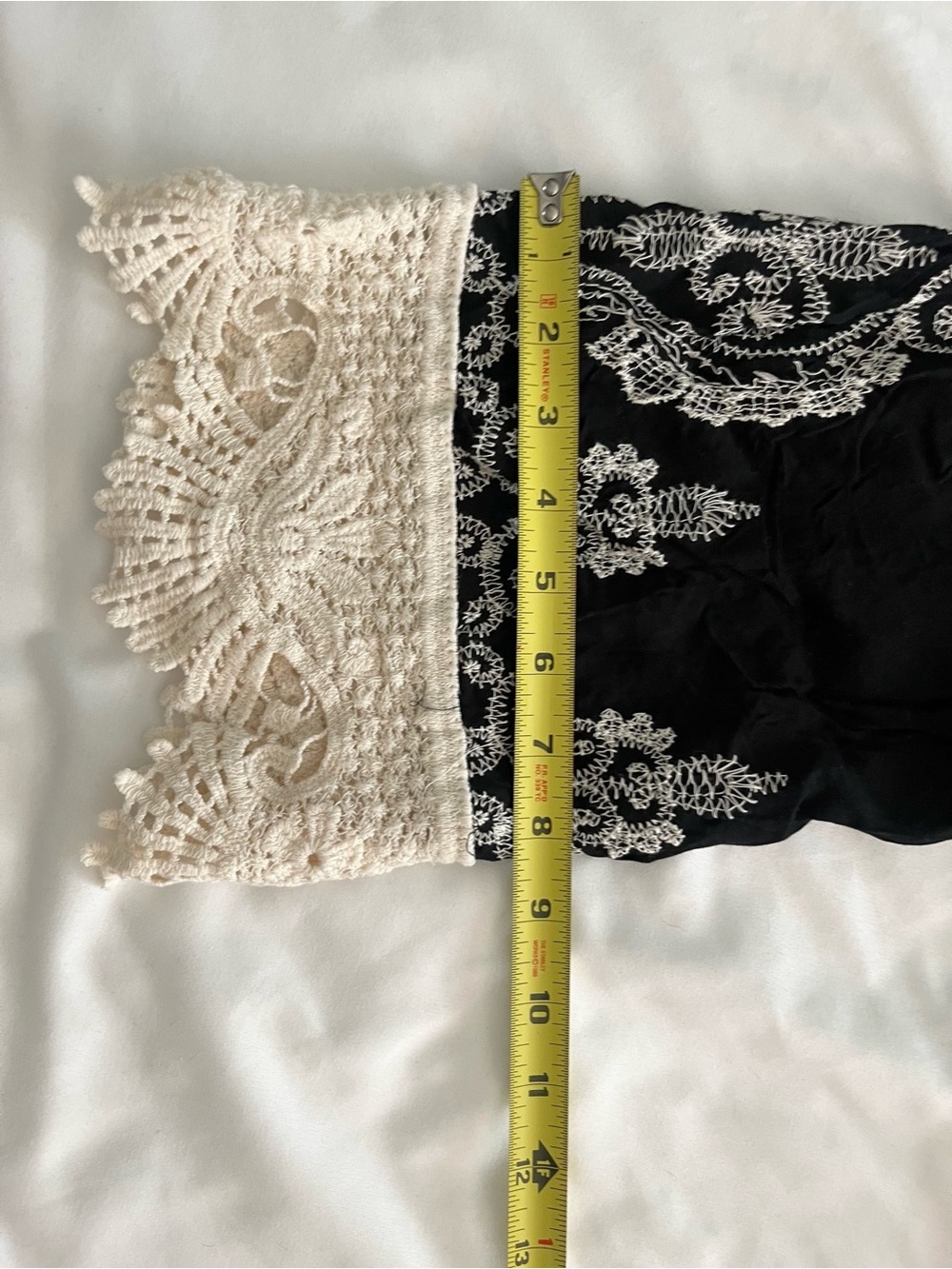 Solitaire Black and Cream Embroidered Lace Kimono - Picture 10 of 12